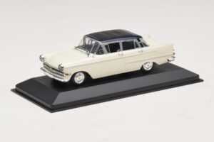 Opel Kapitan A Blanc Minichamps 1:43 400048000 Métal — image 2 sur 4
