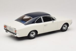 Opel Rekord C Coupé Blanc Bleu Minichamps 1:18 107047021 Résine — image 2 sur 6
