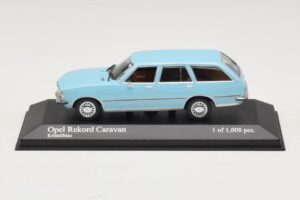 Opel Rekord D Caravan Bleu Clair Minichamps 1:43 400044014 Métal