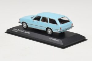 Opel Rekord D Caravan Bleu Clair Minichamps 1:43 400044014 Métal — image 3 sur 4