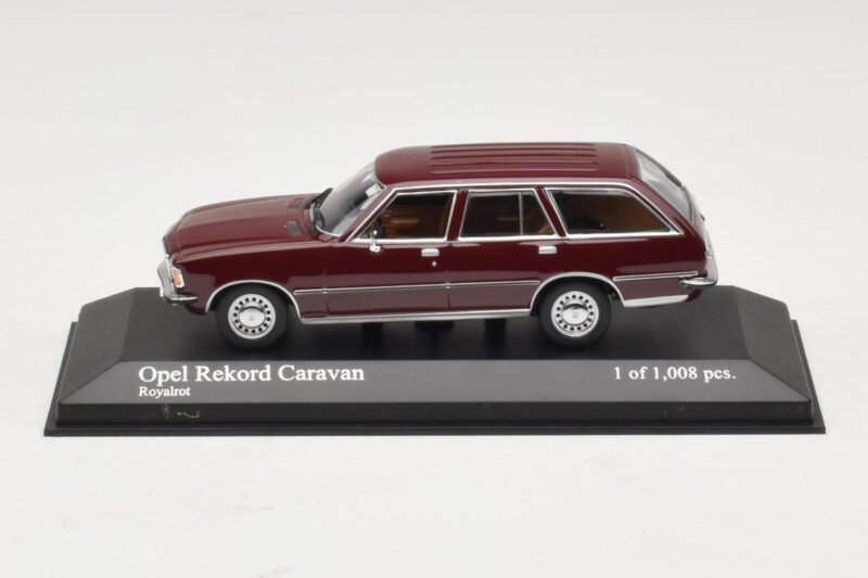 Opel Rekord D Caravan Rouge Minichamps 1:43 Opel Rekord D Caravan Rouge Minichamps 1:43 400044012 Métal