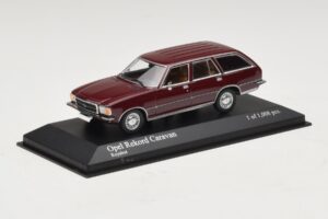 Opel Rekord D Caravan Rouge Minichamps 1:43 400044012 Métal — image 2 sur 4