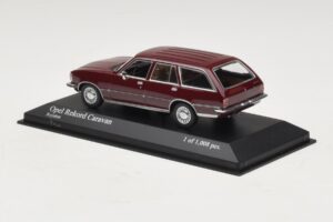 Opel Rekord D Caravan Rouge Minichamps 1:43 400044012 Métal — image 3 sur 4