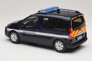 Peugeot Partner Gendarmerie Bleu Foncé Norev 1:18 184890 Métal — image 5 sur 6