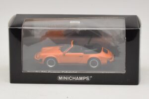 Porsche 911 930 Carrera Cabriolet Orange Minichamps 1:43 430062038 Métal — image 4 sur 4