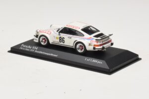 Porsche 911 934 #86 Bourdillat / Ennequin 24 Hours of Le Mans 1979 Minichamps 1:43 400796486 Métal — image 3 sur 4