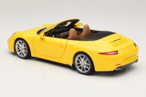 Porsche 911 991 Carrera S Cabriolet Jaune Minichamps 1:18 100061031 Métal — image 7 sur 8