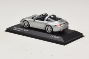 Porsche 911 991 Targa Argent Minichamps 1:43 410062442 Métal — image 3 sur 4
