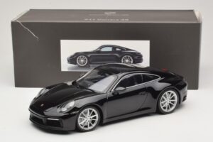 Porsche 911 992 Carrera 4S Noir Minichamps 1:18 WAP0211120R992 Métal — image 6 sur 6