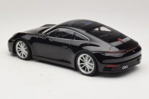 Porsche 911 992 Carrera 4S Noir Minichamps 1:18 WAP0211120R992 Métal — image 5 sur 6