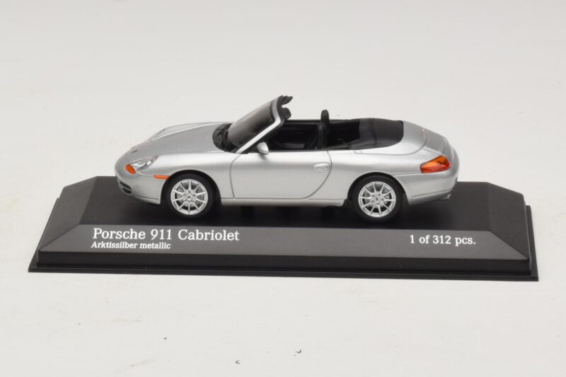 Porsche 911 996 Cabriolet Argent Métallisé Minichamps 1:43 400061091 Métal