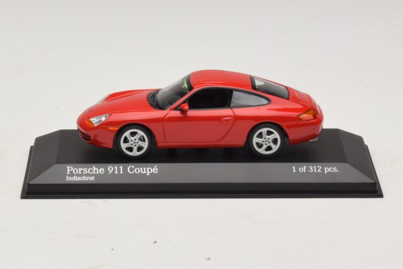 Porsche 911 996 Rouge Minichamps 1:43 Porsche 911 996 Rouge Minichamps 1:43 400061181 Métal