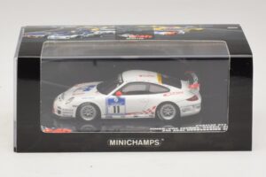 Porsche 911 997 GT3 RS #11 24 Hours Nurburgring 2010 Minichamps 1:43 437106711 Métal — image 4 sur 5