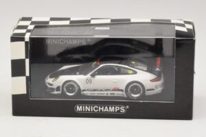 Porsche 911 997 GT3 RSR #9 Presentation 2009 Minichamps 1:43 400096909 Métal — image 4 sur 4