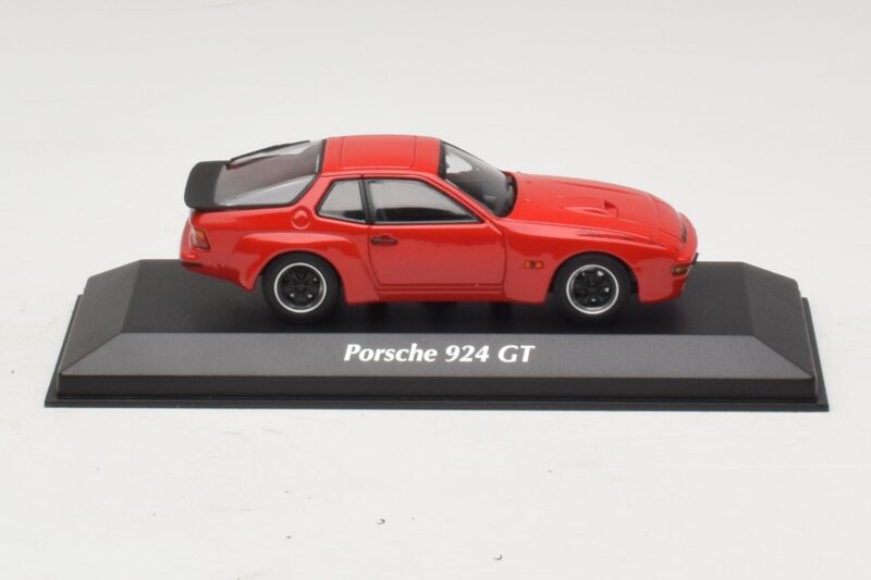 Porsche 924 GT Rouge Maxichamps 1:43 940066120 Métal