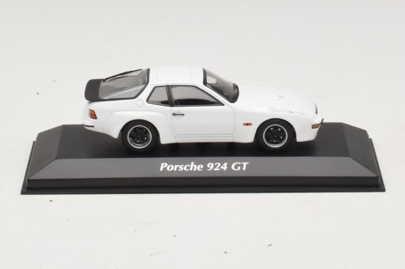 Porsche 924 GT Blanc Maxichamps 1:43 940066121 Métal