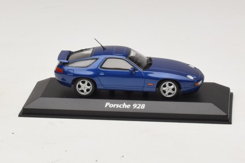 Porsche 928 Bleu Métallisé Maxichamps 1:43 Porsche 928 Bleu Métallisé Maxichamps 1:43 940068101 Métal