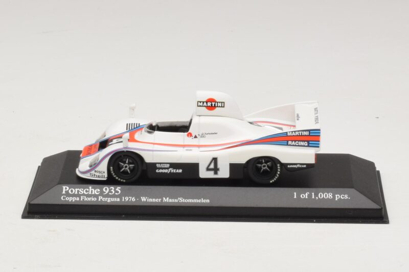 Porsche 936/76 Martini Racing #4 J. Mass / R. Stommelen Winner Coppa Florio Pergusa 1976 Minichamps 1:43 Porsche 936/76 Martini Racing #4 J. Mass / R. Stommelen Winner Coppa Florio Pergusa 1976 Minichamps 1:43 400766604 Métal