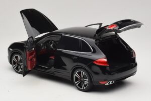 Porsche Cayenne Turbo S 92A Noir Métallisé Minichamps 1:18 110062100 Métal — image 5 sur 8