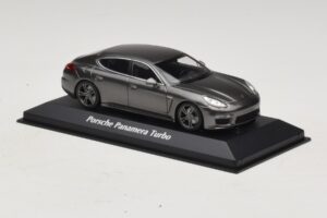 Porsche Panamera 970 Turbo Gris Métallisé Maxichamps 1:43 940062371 Métal — image 3 sur 4