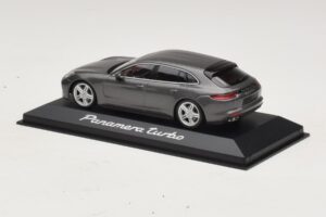 Porsche Panamera 971 Turbo Gris Métallisé Minichamps 1:43 WAP0207610H Métal — image 3 sur 4