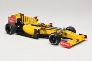 Renault R30 Showcar #11 R. Kubica F1 2010 Minichamps 1:18 150100081 Métal — image 4 sur 6