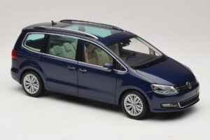 Volkswagen Sharan Blue Metallic Minichamps 1:18 110051000 Métal — image 5 sur 8