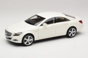 Mercedes CLS C218 Coupé Blanc brillant métallisé Norev 1:18 183943 Métal