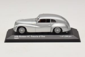 Alfa Romeo 6C 2500 Freccia d'Oro Argent Minichamps 1:43 400120480 Métal