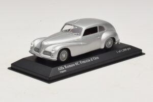 Alfa Romeo 6C 2500 Freccia d'Oro Argent Minichamps 1:43 400120480 Métal — image 2 sur 5