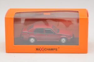 Alfa Romeo 75 V6 3.0 America Rouge Maxichamps 1:43 940120461 Métal — image 5 sur 5