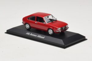Alfa Romeo Alfasud Rouge Maxichamps 1:43 940120100 Métal — image 3 sur 5