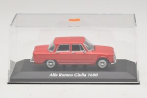 Alfa Romeo Giulia 1600 Rouge Maxichamps 1:43 940120901 Métal — image 4 sur 5