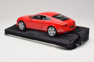 Bentley Continental GT Orange Minichamps 1:18 100139922-P1 Métal — image 7 sur 8