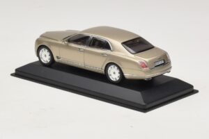 Bentley Mulsanne Or Métallisé Minichamps 1:43 40433 Métal — image 3 sur 5