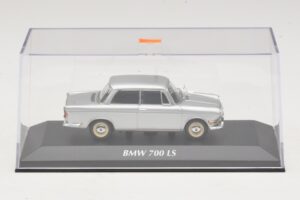 BMW 700 LS Argent Maxichamps 1:43 940023700 Métal — image 4 sur 5