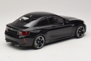 BMW M2 F87 Noir Métallisé Minichamps 1:18 155026100 Métal — image 2 sur 6
