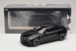 BMW M2 F87 Noir Métallisé Minichamps 1:18 155026100 Métal — image 6 sur 6