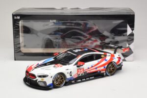 BMW M8 GTE #25 BMW Team RLL B. Auberlen / A. Sims 6 Hours of Watkins Glen 2018 Minichamps 1:18 155182995 Métal — image 6 sur 6