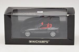 BMW Z1 Vert Foncé Avec Intérieur Rouge Minichamps 1:43 BMW021 Métal — image 5 sur 5