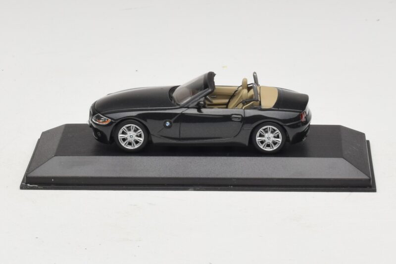 BMW Z4 E85 Noir Métallisé Boîte De Remplacement Minichamps 1:43 80420144055-R1 Métal