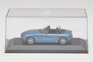 BMW Z4 E85 Bleu Clair Métallisé Boîte De Remplacement Minichamps 1:43 80420144054-R1 Métal — image 4 sur 5