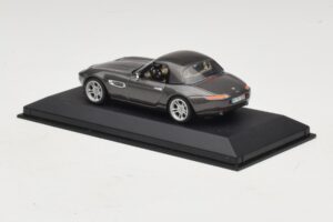 BMW Z8 E52 Hardtop Gris Minichamps 1:43 BMW022 Métal — image 3 sur 5