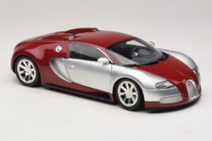Bugatti Veyron Centenaire Edition Chrome Red Minichamps 1:18 100110851 Métal — image 6 sur 8