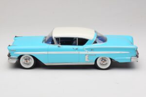 Chevrolet Bel Air Impala Coupe Turquoise & Crème KK-Scale 1:18 KKDC181593 Métal — image 3 sur 6