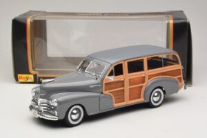 Chevrolet Fleetmaster Woody Gris Maisto 1:18 31854 Métal — image 8 sur 8