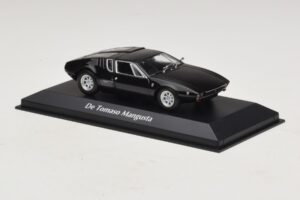 De Tomaso Mangusta Noir Maxichamps 1:43 940127121 Métal — image 3 sur 5
