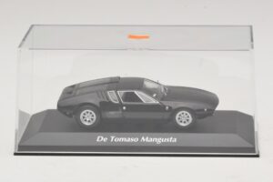 De Tomaso Mangusta Noir Maxichamps 1:43 940127121 Métal — image 4 sur 5