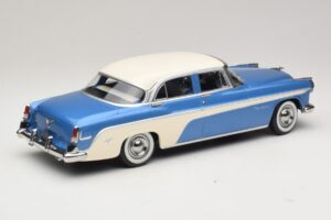 DeSoto Fireflite Sedan Bleu Métallisé & Crème KK-Scale 1:18 KKDC181544 Métal — image 2 sur 6