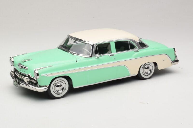 DeSoto Fireflite Sedan Vert Clair & Crème KK-Scale 1:18 KKDC181543 Métal
